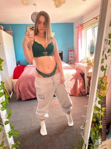 Good morning i love this little green set