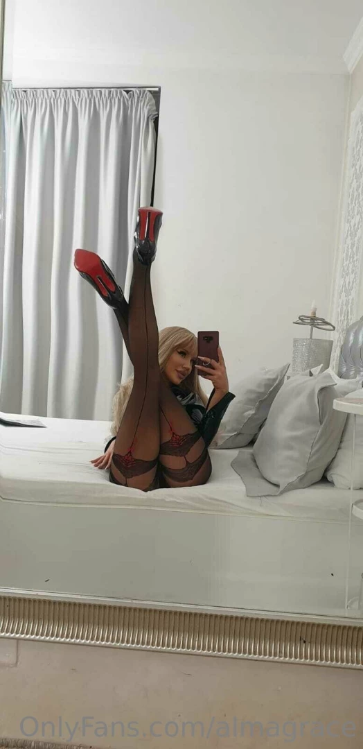 Stay there while i tease you more content in pm legs pantyhose heels 