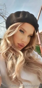 Knock knock anybody there sexy hot blonde naughty