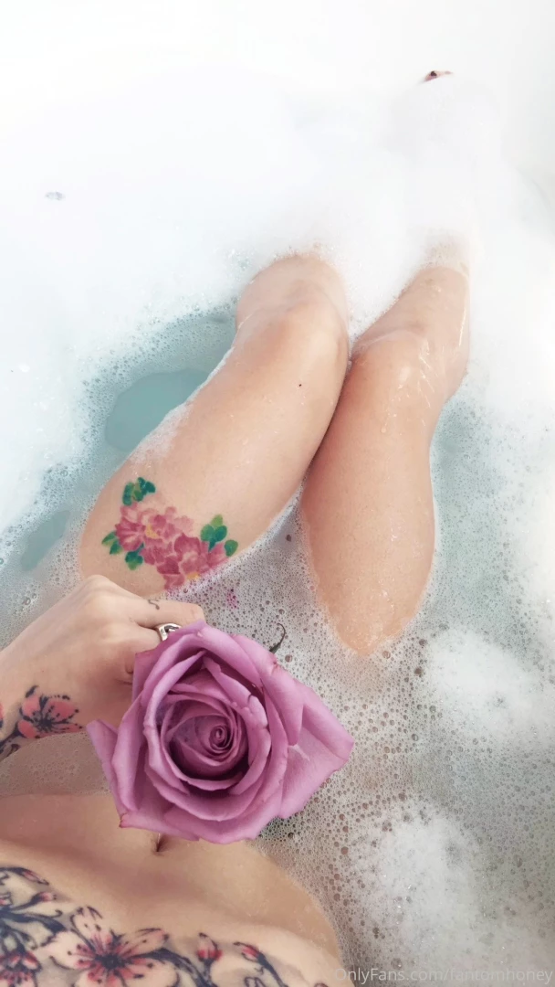 20-22 year old me when i lived in la i was able to walk out in the part 2 