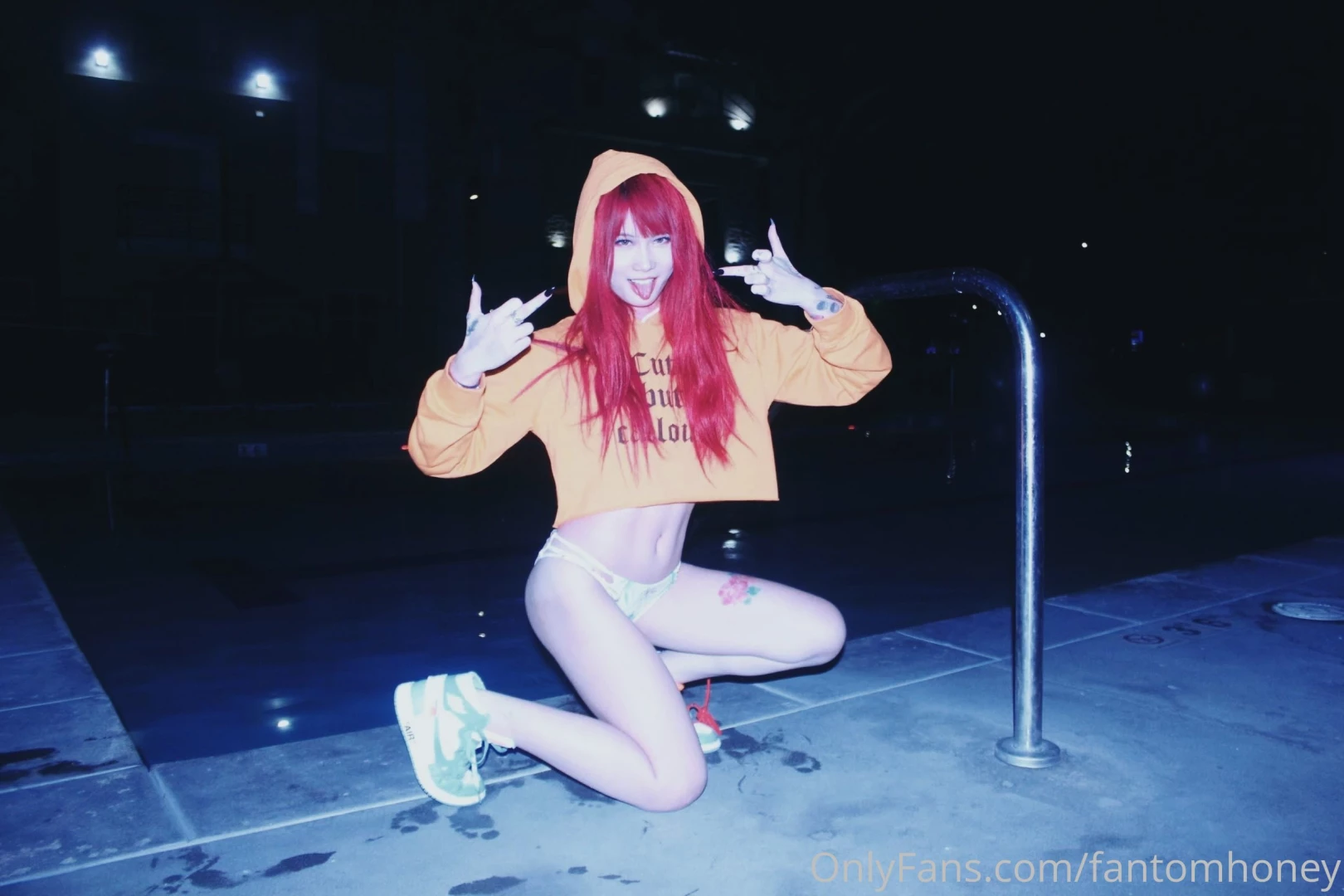 20-22 year old me when i lived in la i was able to walk out in the 