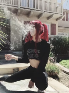 20-22 year old me when i lived in la i was able to walk out in the part 4