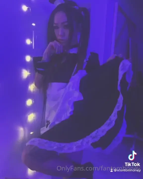 Last night was fun with minniescarlet 