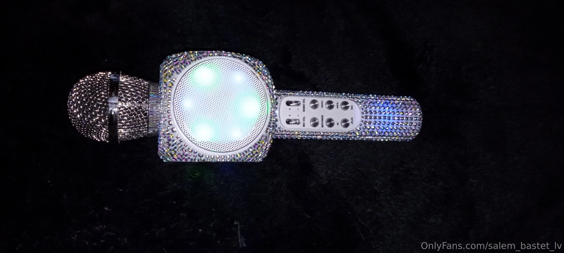 Currently charging my microphone for tomorrow night plz send me some 