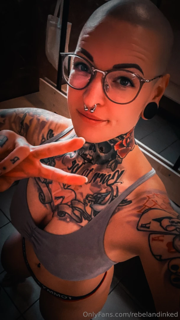 rebelandinked - Training is over do you like to go to the gym 