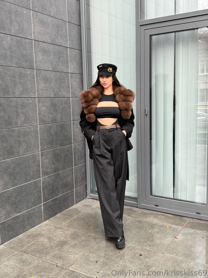 Confidence is my favorite accessory and self-love is my beauty secret part 1 