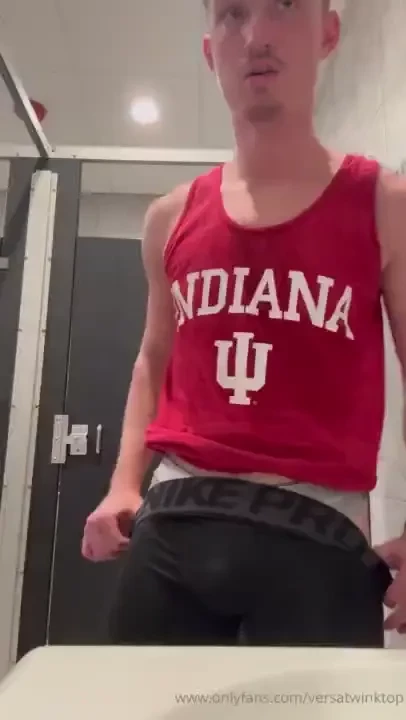 Got super horny after leg day this may or may not have been in the 