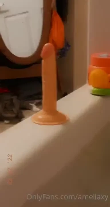 Hey just a tiny post letting you guys know i will post more amp chat 