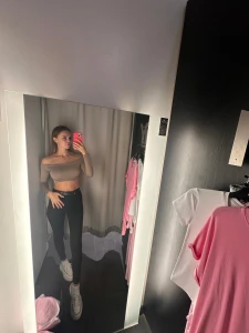 I like to shop but not buy anything hahahah but i will buy something