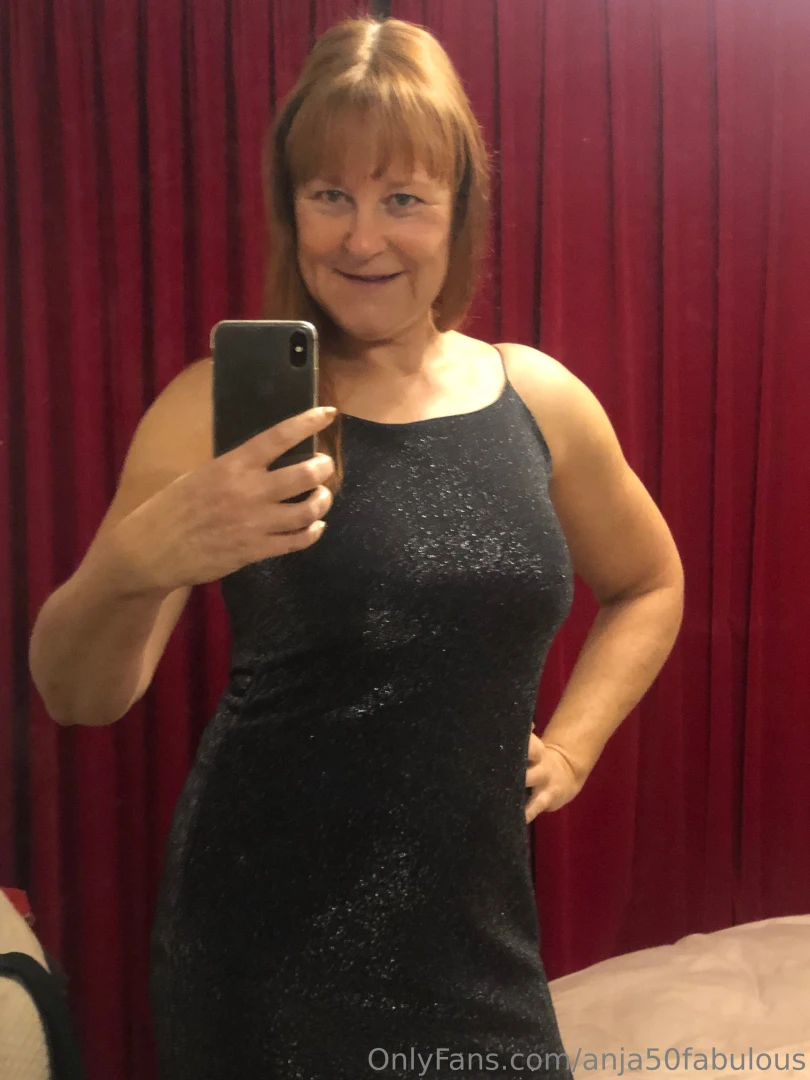 Merry christmas with or without the gloves 