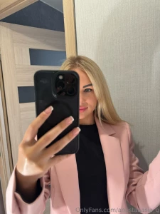 How do you think you can win a girl s heart chocolate and flowers