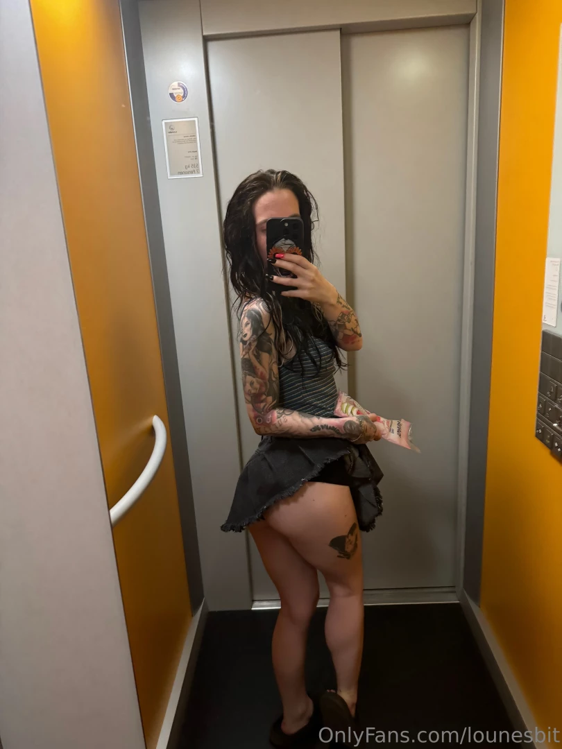 Na du hast du lust auf eine hei e spritztour im aufzug zum gl ck habe 