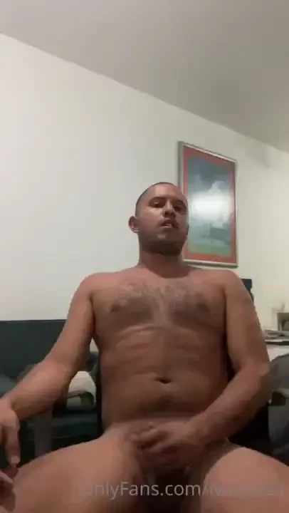 Les estaba editando un video pero me calent 