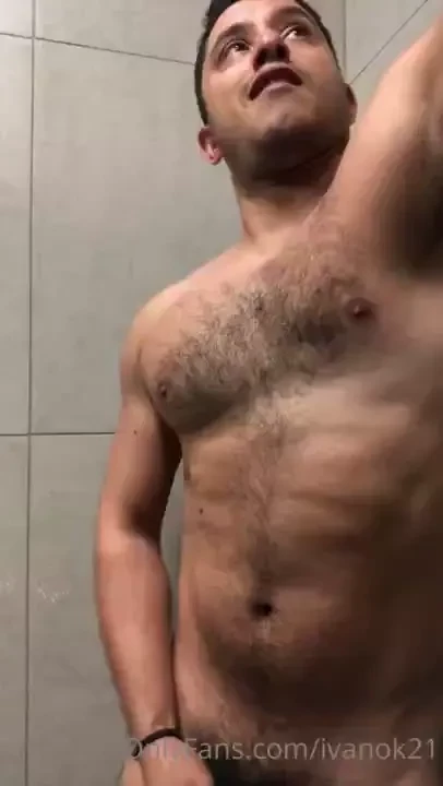 Que rico es ba arse en el gym 