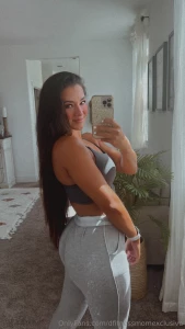 Now it s your turn to show me what you look like in grey sweats