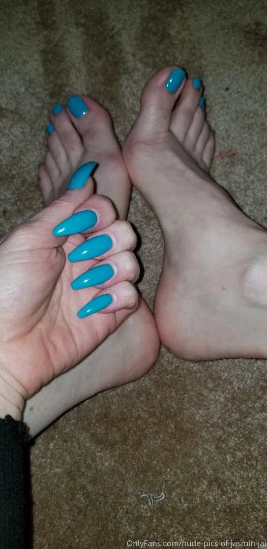 nude-pics-of-jasmin-jai - Thank yooouuuuu to the fan who paid for my mani pedi today 