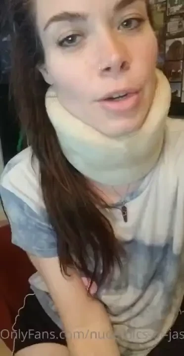 Sorry i m not posting as much as usual i strained my neck in a bondage 