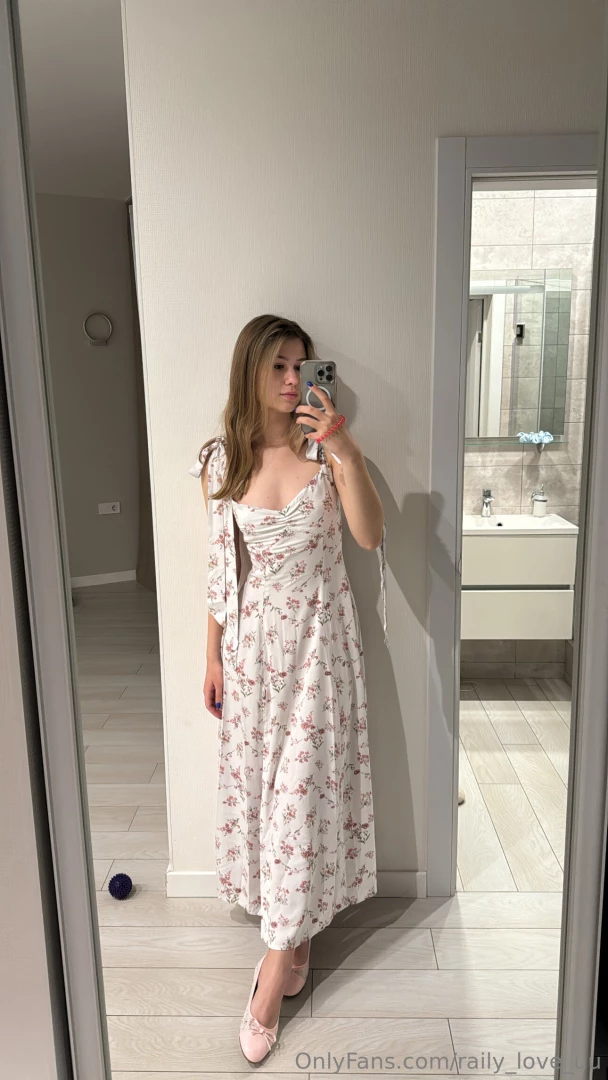 I think this dress is soooo cute what do you think about dress part 1 