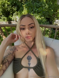 Who wants a sexting session i m available all day today