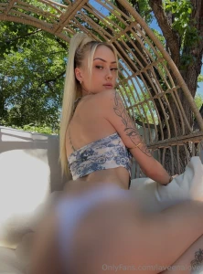 Would you fuck me from the back or eat me from the back subscribe to