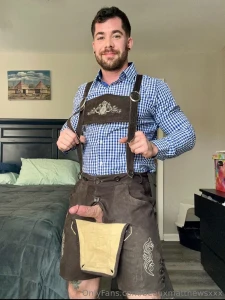 Rogerknoxxx it s me - thatyogafvcker - giving you the onlyfans part 40