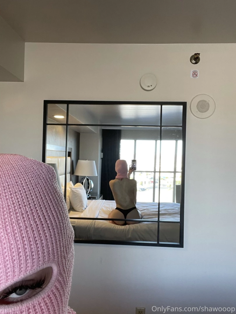 The fan is back again this time in a hotel room for some bj anal here part 13 