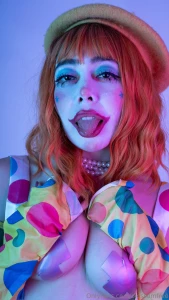 Fuck the pervy clown girl