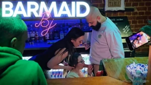 Barmaid bj i got lucky chatting them up and they invited me around the