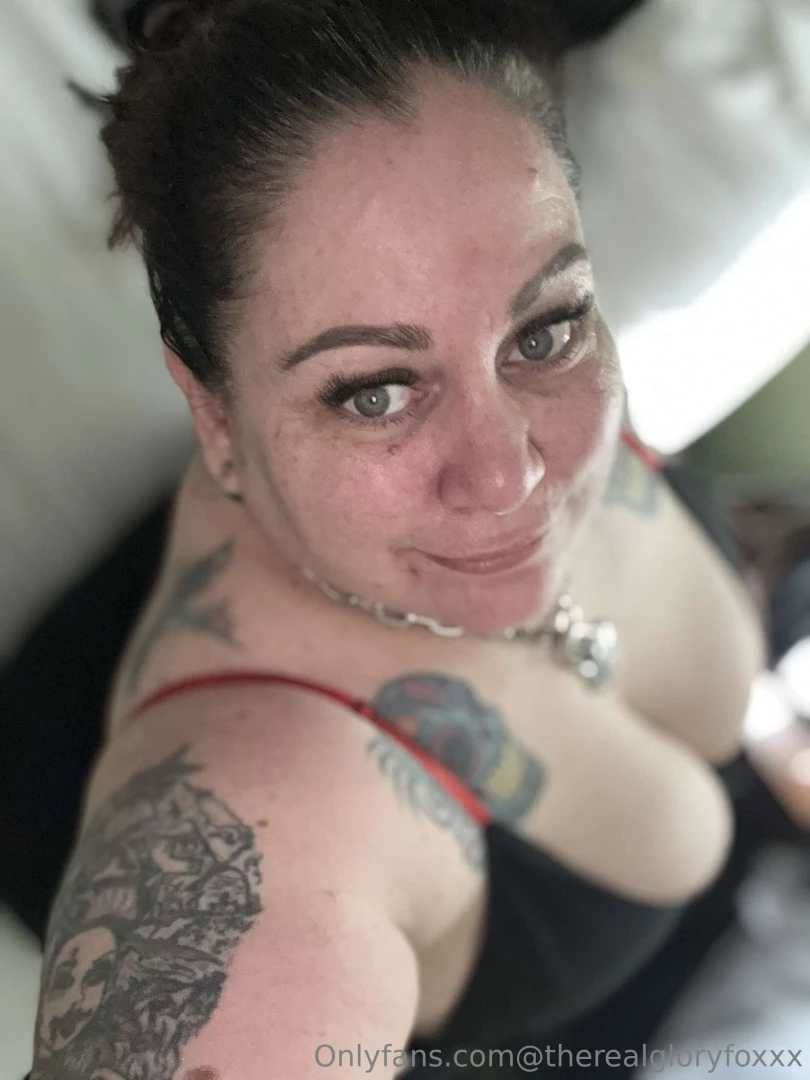 Outfit 1 for party 1 