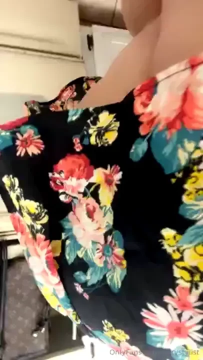 Baby sneak a peak behind me 