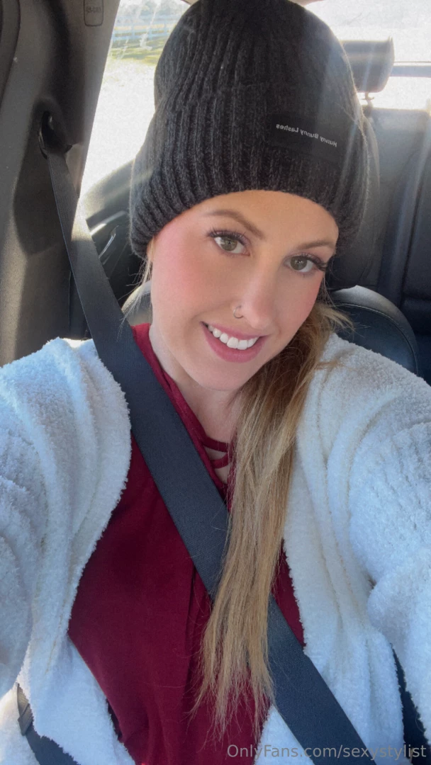 It s chilly outside baby let s snuggle together so then you can 