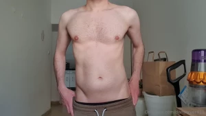 Wanna see a longer hotter version tip me any amount is welcomed thanks