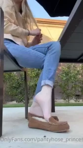 I love doing this when people walk by it s fun to see their reactions