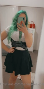 I bit of a face tease