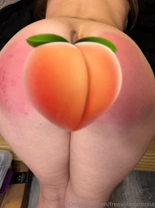 I was a bad little slut yesterday i played with my little pussy all