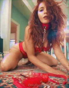 Did i tell you i love red lingerie send me a tip so i can get a new