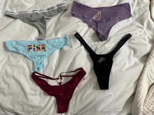 Which pair should i wear to the gym today