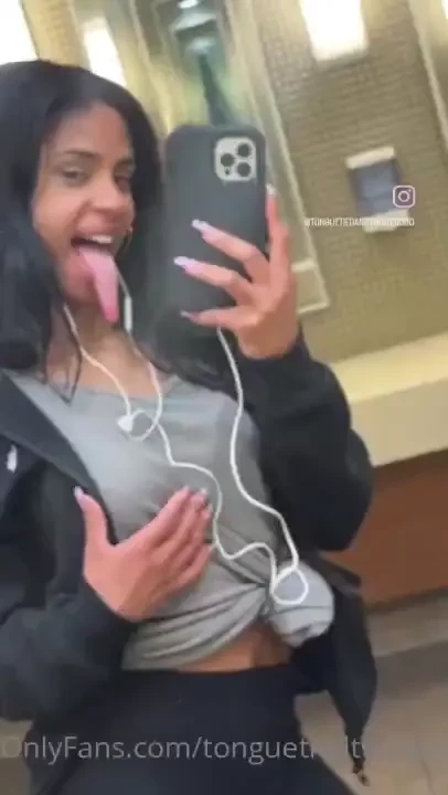 Good morningggg lovess hope you getting to it today 