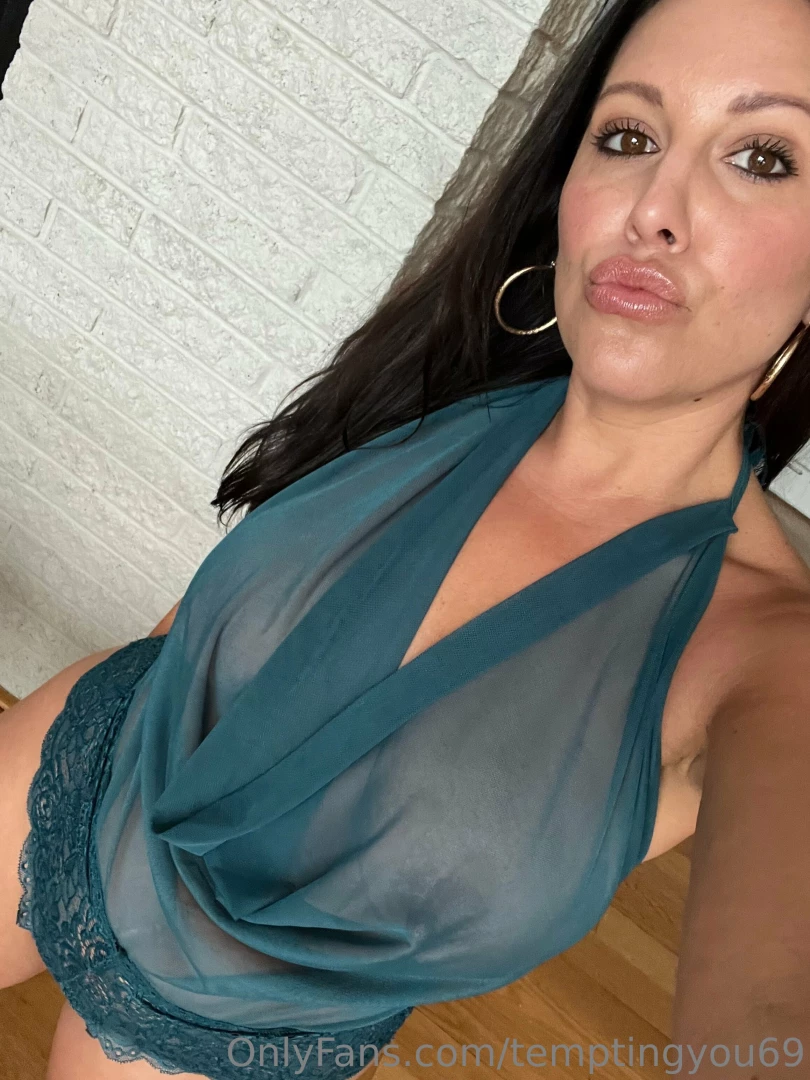 Baby i m yours so take me 