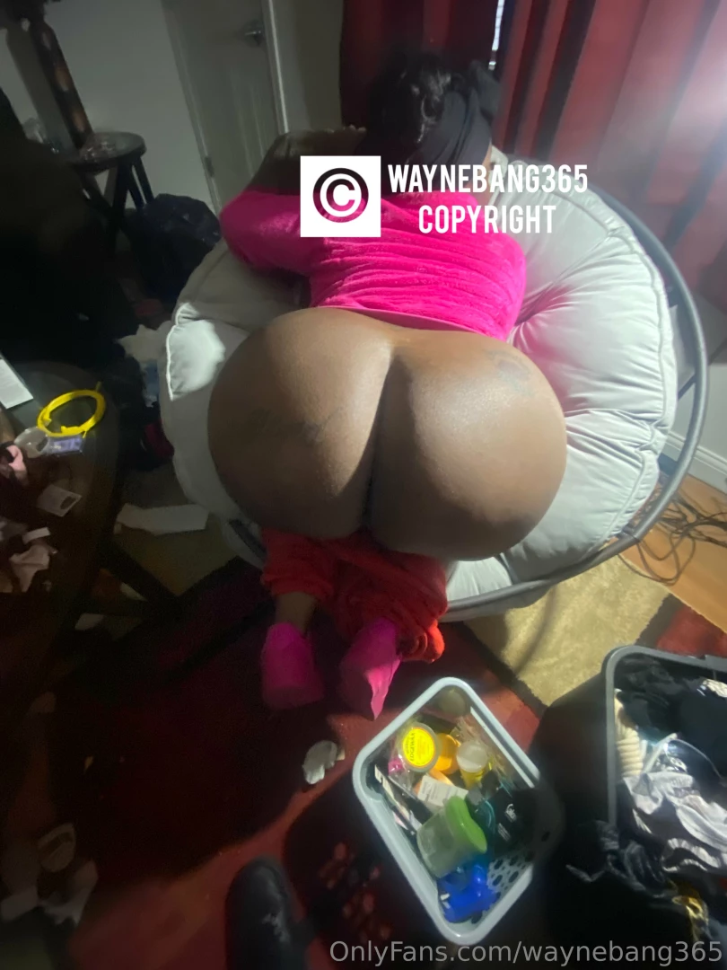 Real life big booty amateur mom wow check out the big fat bubble part 2 