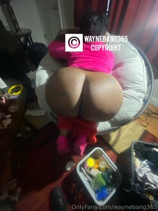 Real life big booty amateur mom wow check out the big fat bubble part 2