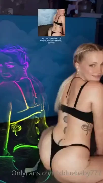 Making that booty shake so i can wake that cock up nice amp hard this 