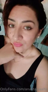 -heyy my love listen to me my feet need kisses massages and your dick