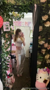 You know what they say - dirty mirror dirty girl onlymymelody part 2