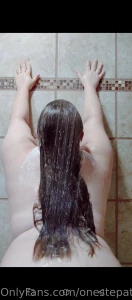 By looking at this picture which do you want to be holding while u