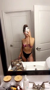 Im bored and feelin a lil naughty tn yall dm me im answering all