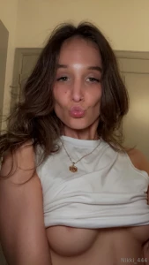 Everyone loves underboob