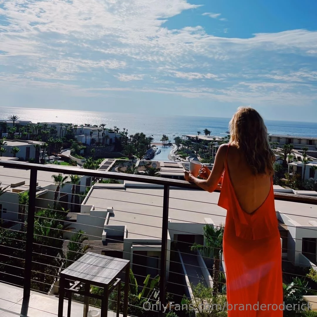 Let s chill in the dms 