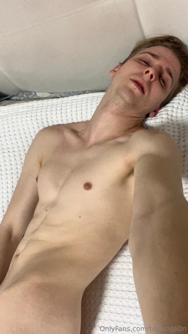 Like this post type hottie in the comments to receive a little bundle 