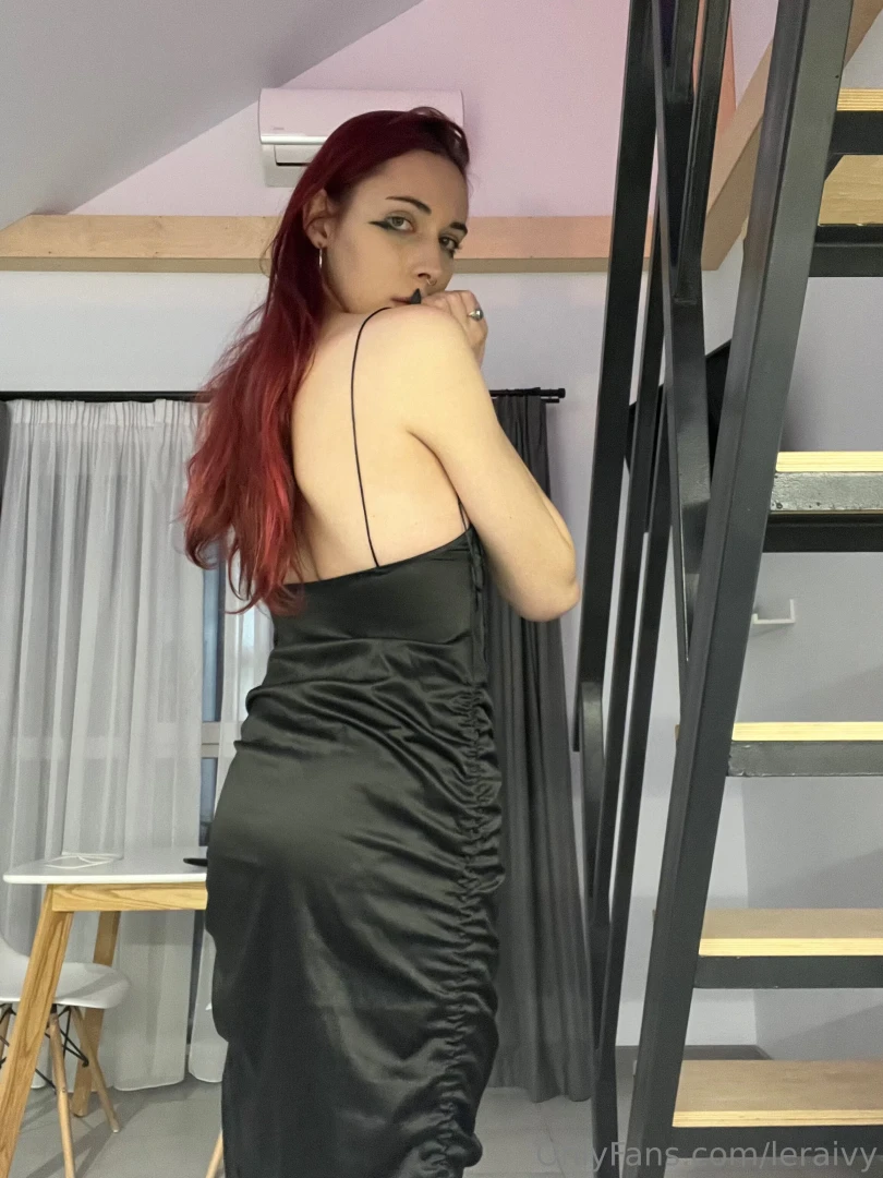 Keeping my back to you for now 